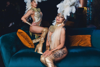 <i class='far fa-thumbs-up'></i> <span class='likes-count-3642'>0</span>